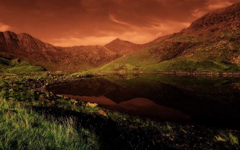Mount_Snowdon,_Wales_by_Adam_Vellender