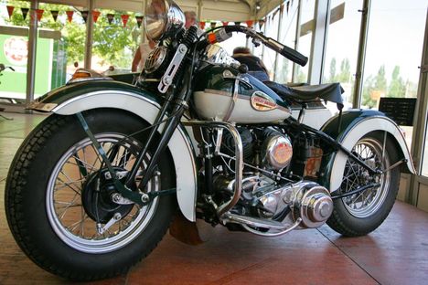 Bemutatk-s-killtsok-Harley-Davidson-mzeum_17