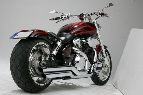 custom_sarok_gigamachine_vtx_1800_11