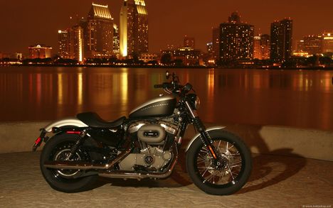 harley_davidson_04