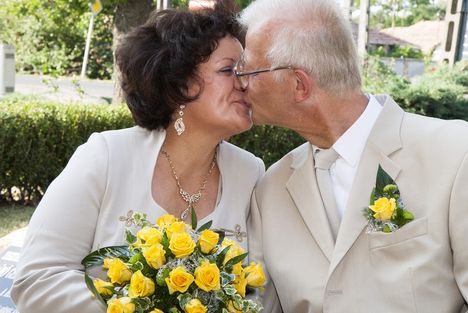 Katica & István csókja