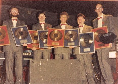 1987 Zombor-ezüst, arany, platina lemezek 3