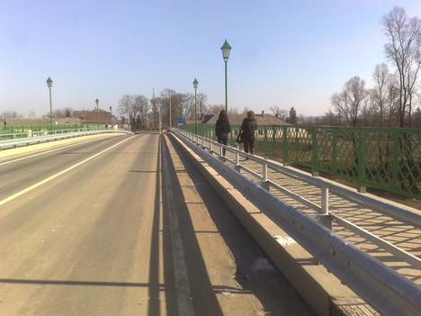 04032012517