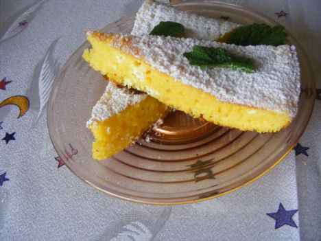 Almás túrótorta