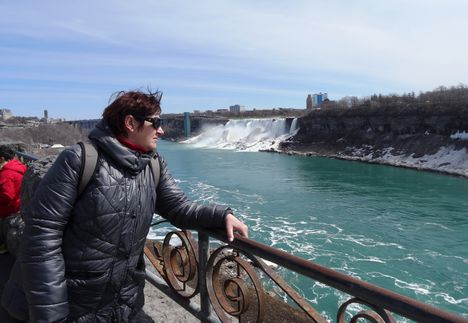 A Niagara vízesés (Niagara Falls) 2015. április 19.-én 12