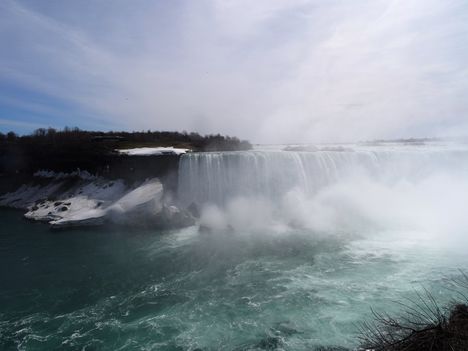A Niagara vízesés (Niagara Falls) 2015. április 19.-én 4