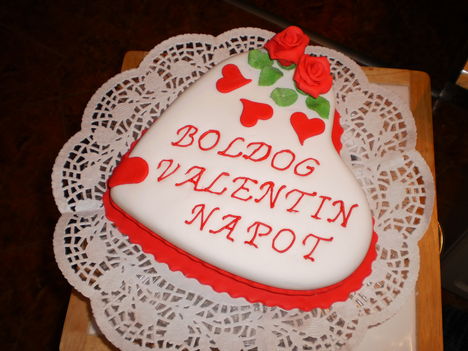 Torta 26 Valentin napi szív torta
