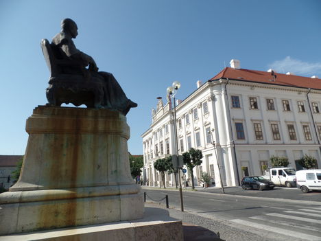SZOMBATHELY 8