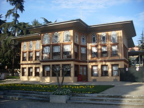 Aynalikavak Palace
