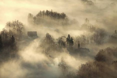 Ház a ködben... (Fotó: Izabela Laszewska-Mitrega)