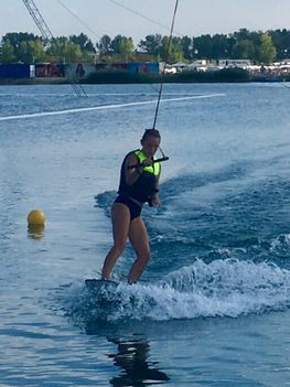T- student wakeboard<3 advanced