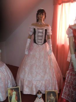 Sissi, Erzsébet Királyné, 20, udvari, díszruha, rózsaszin, brokát, ruha, ruhájának másolata, 