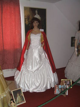 Sissi, Erzsébet Királyné, 5, Bécs, esküvő, esküvőre érkezéskor viselt ruha, ruhájának másolata,