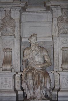 Mózes szobor Michelangelo St Pietro