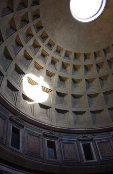 Róma ékköve Pantheon i.e 27 Marcus Vispasius Agrippa  minden Római Isten tiszteletére