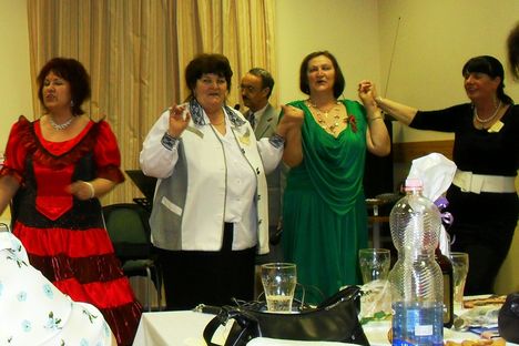 Ez már a fergeteges jókedv.!!! 2011.ápr.2