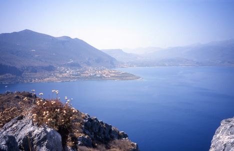 Monemvassi 3 Monemvasia_-_Bay_of_Monemvasia