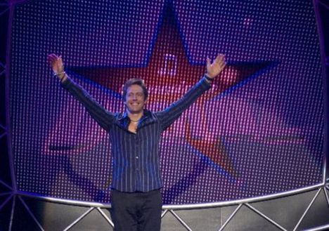 Hugh Grant 7 7552918_galHugh Grant
