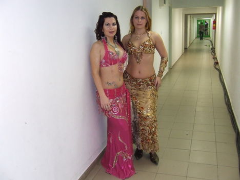 Shamila és Nese a Busófesztiválon