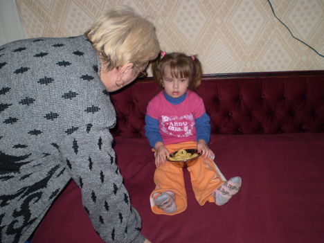 Blanka és Loránt a mamánál 2009.03.03. 156
