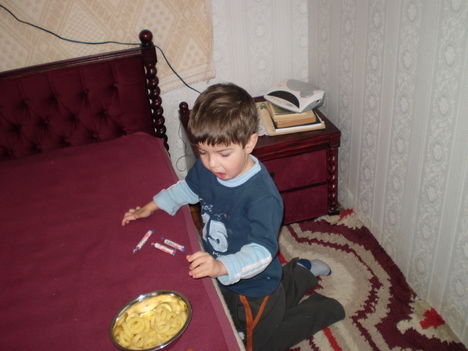 Blanka és Loránt a mamánál 2009.03.03. 175