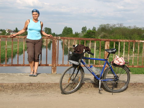 A hölgy és bicikli
