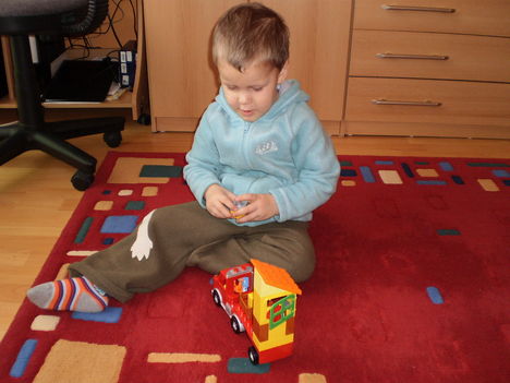 2009 FEBRUÁR MÁRK és a t.autó