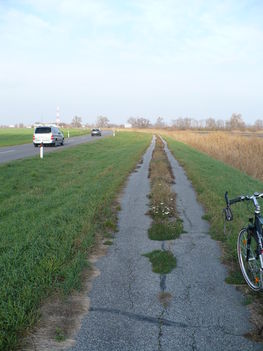Fertő körüli kerékpárút MAGYAR szakaszának 1 része...