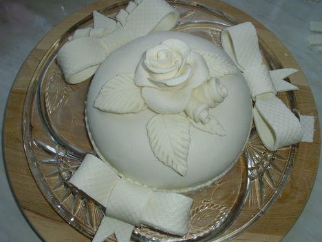 fehér torta