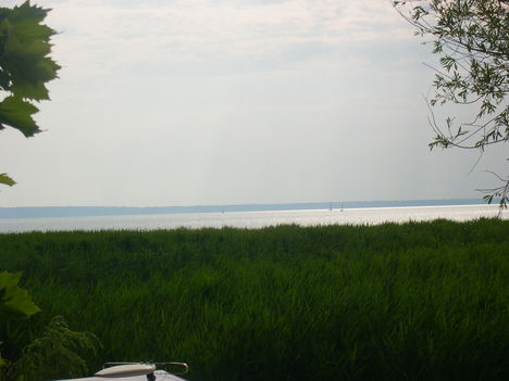 Ott szemben van Siófok