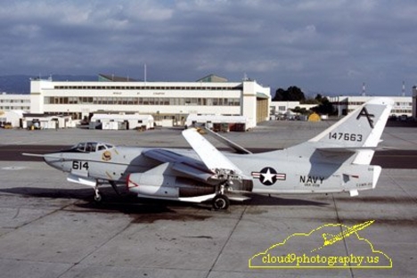KCJ28_Douglas_KA-3B_Skywarrior_VAK-208_AF_PeterMancus