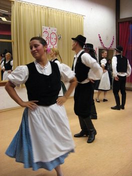Pilisvörösvári táncok 15