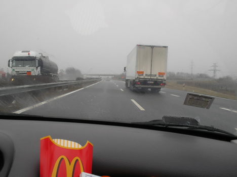 2 Nincs messze a bécsi határ