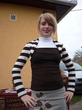 én