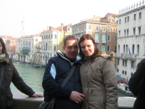 Feleségemmel a Canal-Grande felett