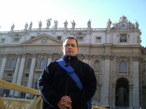 user_11978421_1235896273876_box[1]
