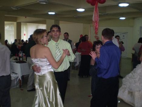 user_12266625_1238165382890_box