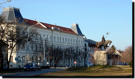 József Attila Gimnázium...