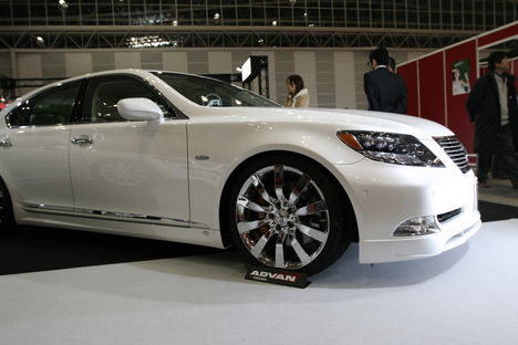 a_r_t_lexus_ls600hl_7