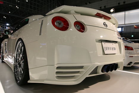 branew_nissan_gt_r_tokyo_auto_salon_2009_12