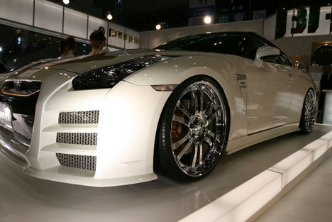 branew_nissan_gt_r_tokyo_auto_salon_2009_3