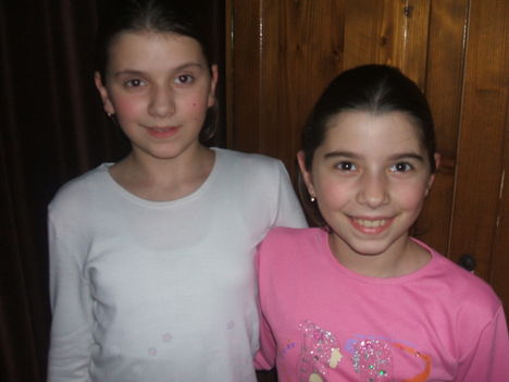 anita,szilvia 002