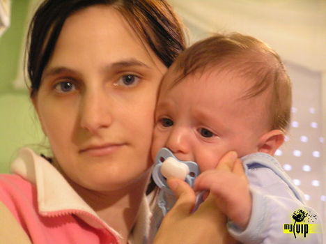 legkisebb lányom niki és kisfia dávid
