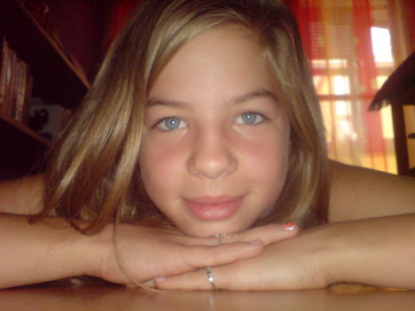 mit nézel ?? ♥♥