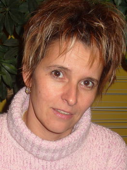 szerkesztett