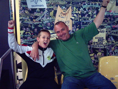 Bece apjával a Dortmundi Stadionban 2007