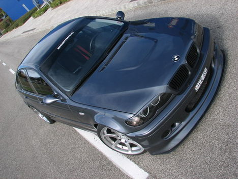 laca_bmw_nyito