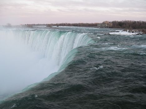NIAGARA FALLS MARCIUS 14 2009 097 (912 x 684)
