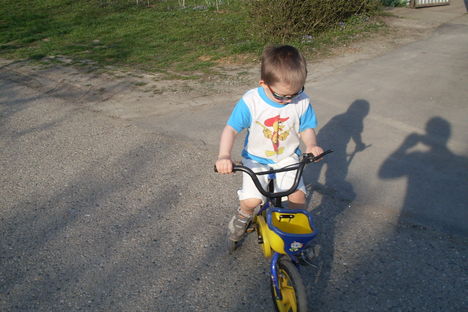 Ádám