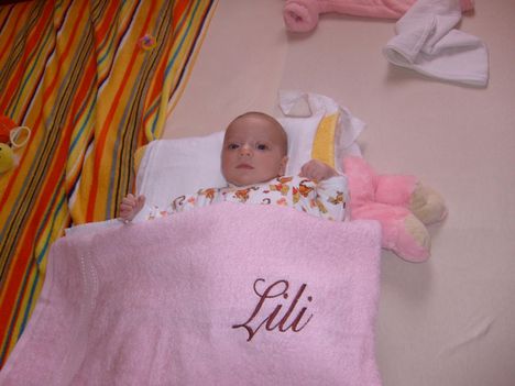 Lili 2 hónapos